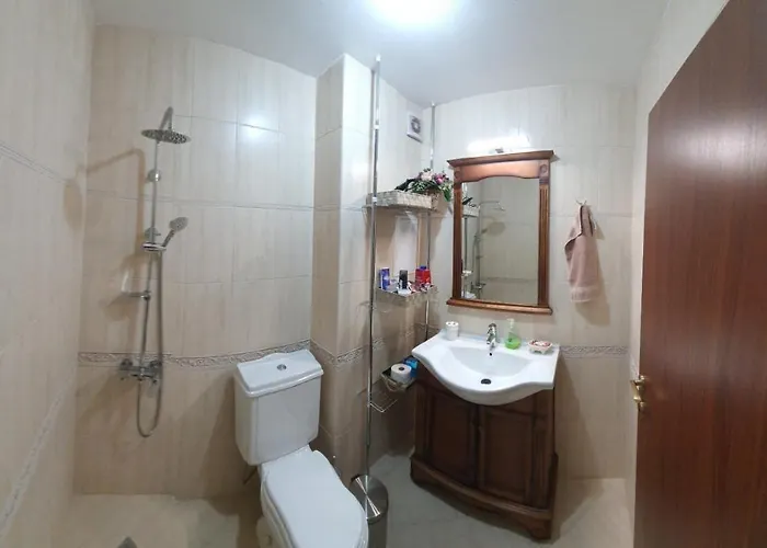 студио тони в модерна сграда с фитнес в централна *