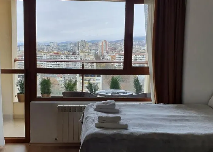 студио тони в модерна сграда с фитнес в централна * Varna