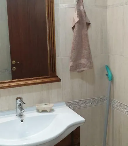 студио тони в модерна сграда с фитнес в централна Varna