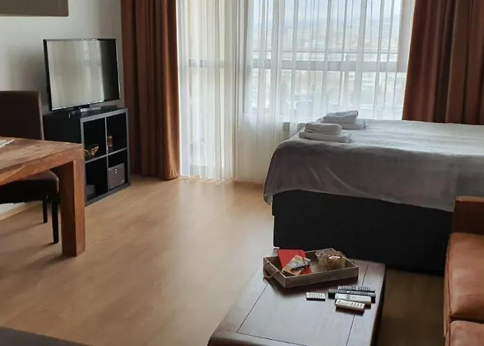 Apartmán студио тони в модерна сграда с фитнес в централна *