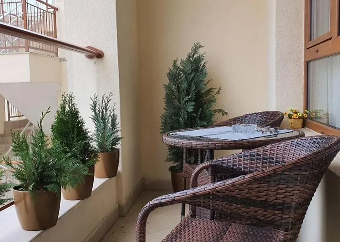 студио тони в модерна сграда с фитнес в централна Apartmán